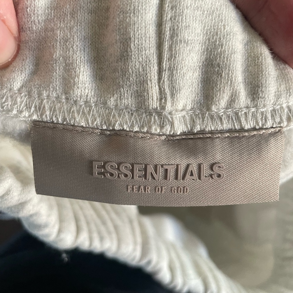 Fear got essentials, light oatmeal shorts - Picture 5 of 5